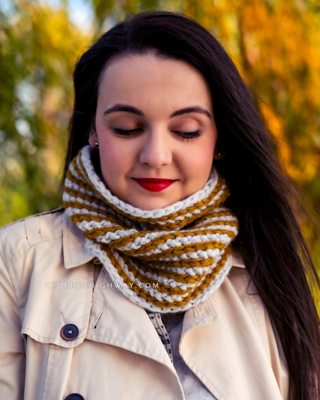 Apricity Cowl