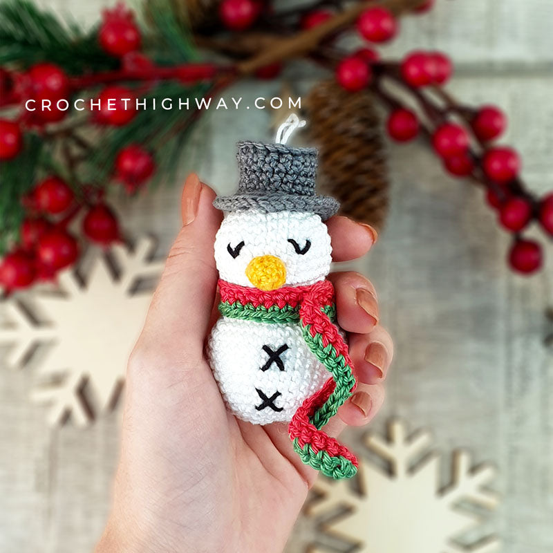 Snowman Amigurumi Christmas Ornament