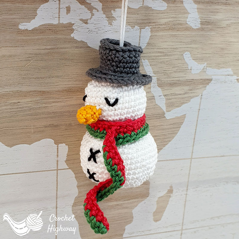 Snowman Amigurumi Christmas Ornament