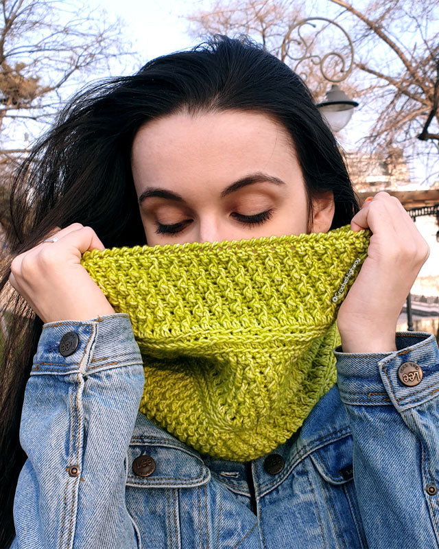 Cosmopolitan Cowl